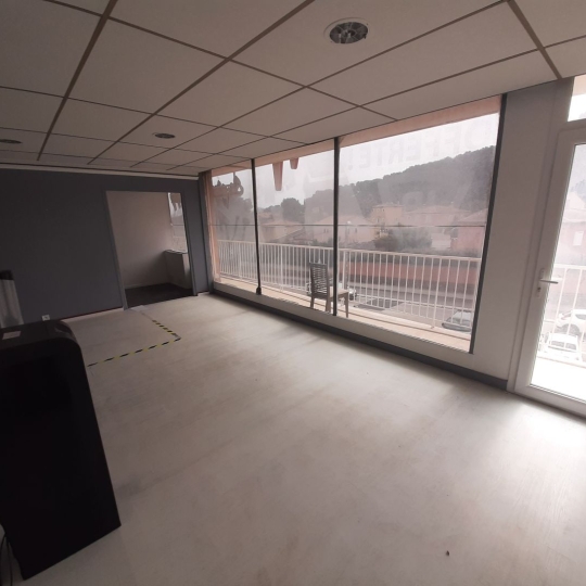 KAZA IMMOBILIER : Local / Bureau | SIX-FOURS-LES-PLAGES (83140) | 113 m2 | 345 000 € 
