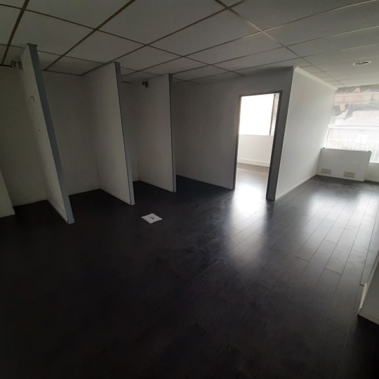  KAZA IMMOBILIER : Local / Bureau | SIX-FOURS-LES-PLAGES (83140) | 113 m2 | 345 000 € 