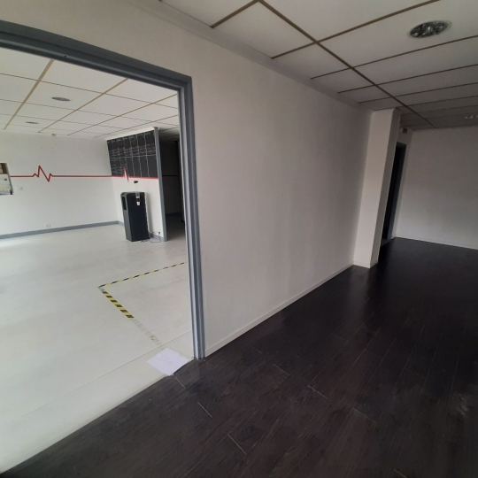  KAZA IMMOBILIER : Local / Bureau | SIX-FOURS-LES-PLAGES (83140) | 113 m2 | 345 000 € 