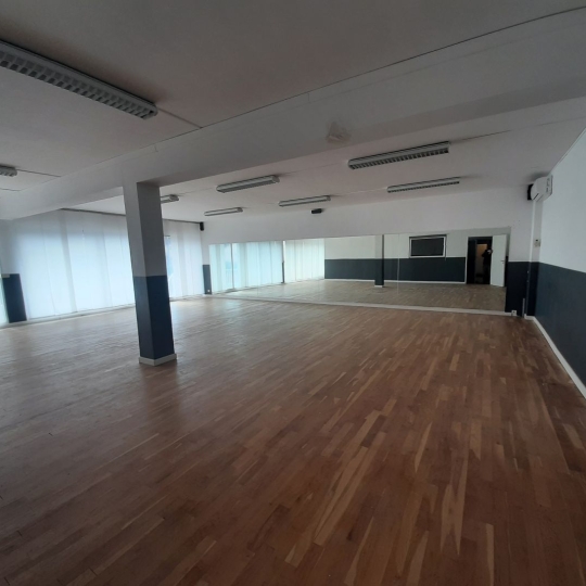  KAZA IMMOBILIER : Office | SIX-FOURS-LES-PLAGES (83140) | 155 m2 | 465 000 € 