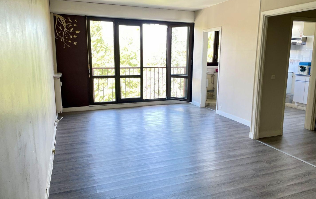 KAZA IMMOBILIER : Autres | CORBEIL-ESSONNES (91100) | 64 m2 | 112 000 € 