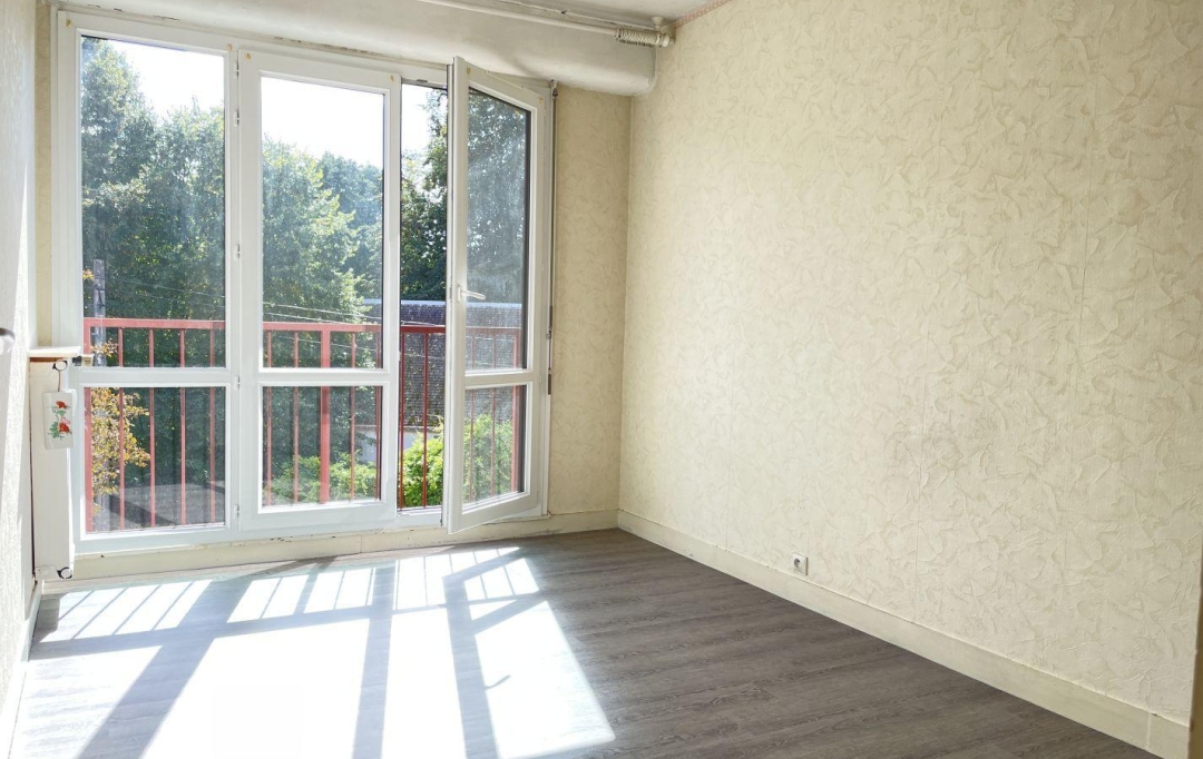 KAZA IMMOBILIER : Autres | CORBEIL-ESSONNES (91100) | 64 m2 | 112 000 € 