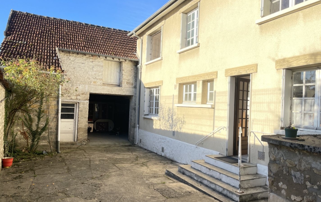 KAZA IMMOBILIER : Maison / Villa | MORET-SUR-LOING (77250) | 125 m2 | 225 000 € 