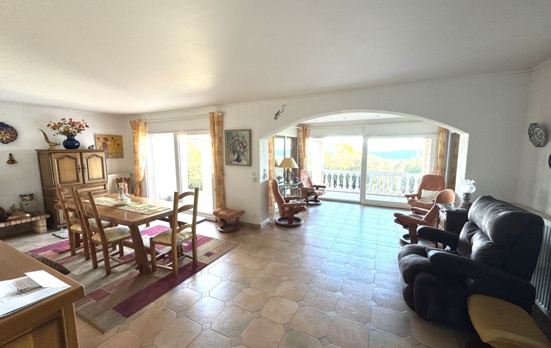 KAZA IMMOBILIER : House | FREJUS (83370) | 153 m2 | 820 000 € 