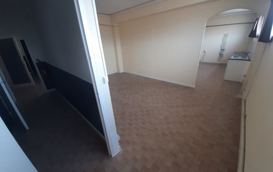 KAZA IMMOBILIER : Office | SIX-FOURS-LES-PLAGES (83140) | 155 m2 | 465 000 € 