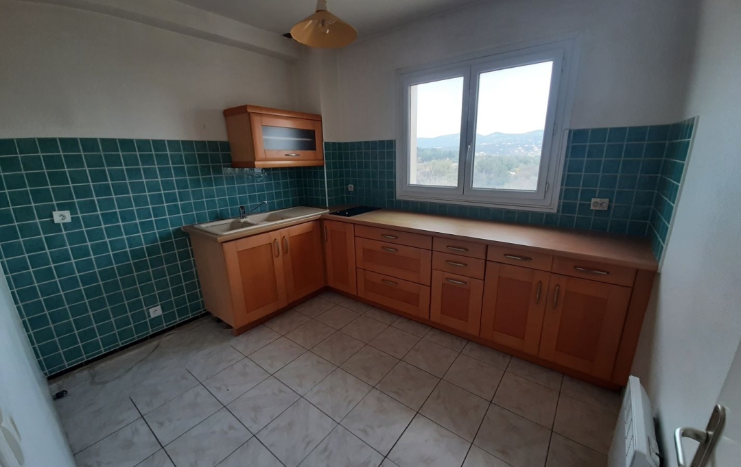 KAZA IMMOBILIER : Appartement | SIX-FOURS-LES-PLAGES (83140) | 65 m2 | 230 000 € 