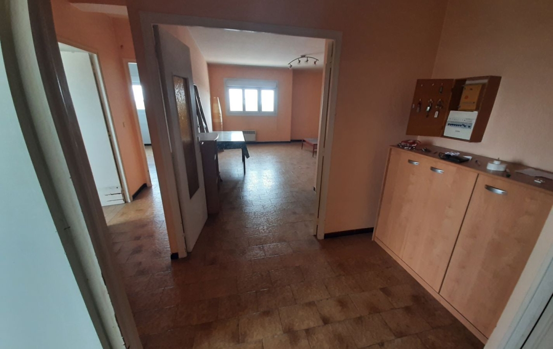 KAZA IMMOBILIER : Appartement | SIX-FOURS-LES-PLAGES (83140) | 65 m2 | 230 000 € 