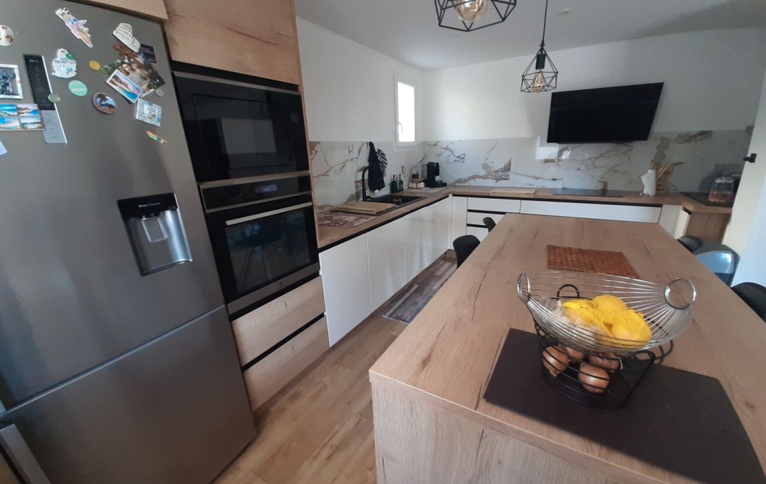 KAZA IMMOBILIER : Appartement | SIX-FOURS-LES-PLAGES (83140) | 92 m2 | 420 000 € 