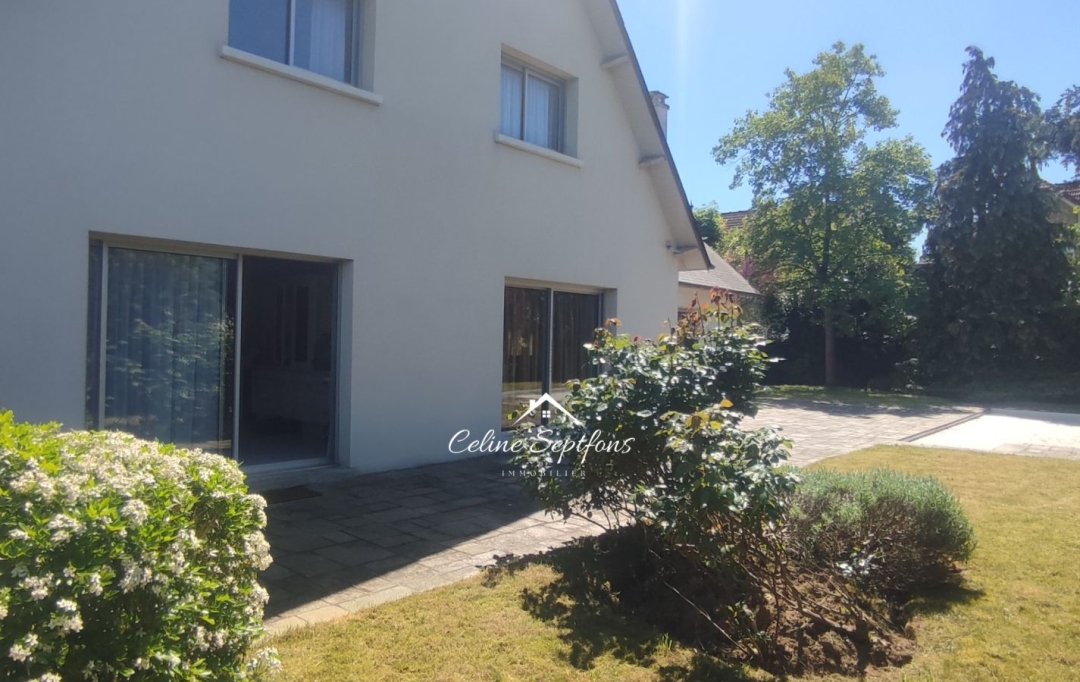 KAZA IMMOBILIER : Maison / Villa | MONTGERON (91230) | 330 m2 | 988 000 € 