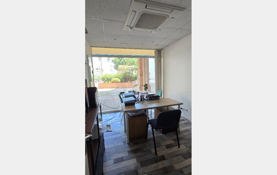 KAZA IMMOBILIER : Local / Bureau | FREJUS (83600) | 88 m2 | 399 000 € 