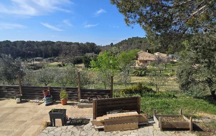 Maison FIGANIERES 120 m2 245 000 € Maison FIGANIERES 120 m2 245 000 €